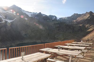 Sunterrace on the Rifugio Canziani / Höchsterhütte